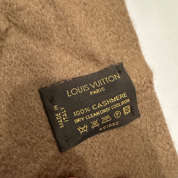 Louis Vuitton Camel color scarf - Picture 2 of 6